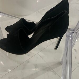 RARE black suede Vero Cuoio Black Heels